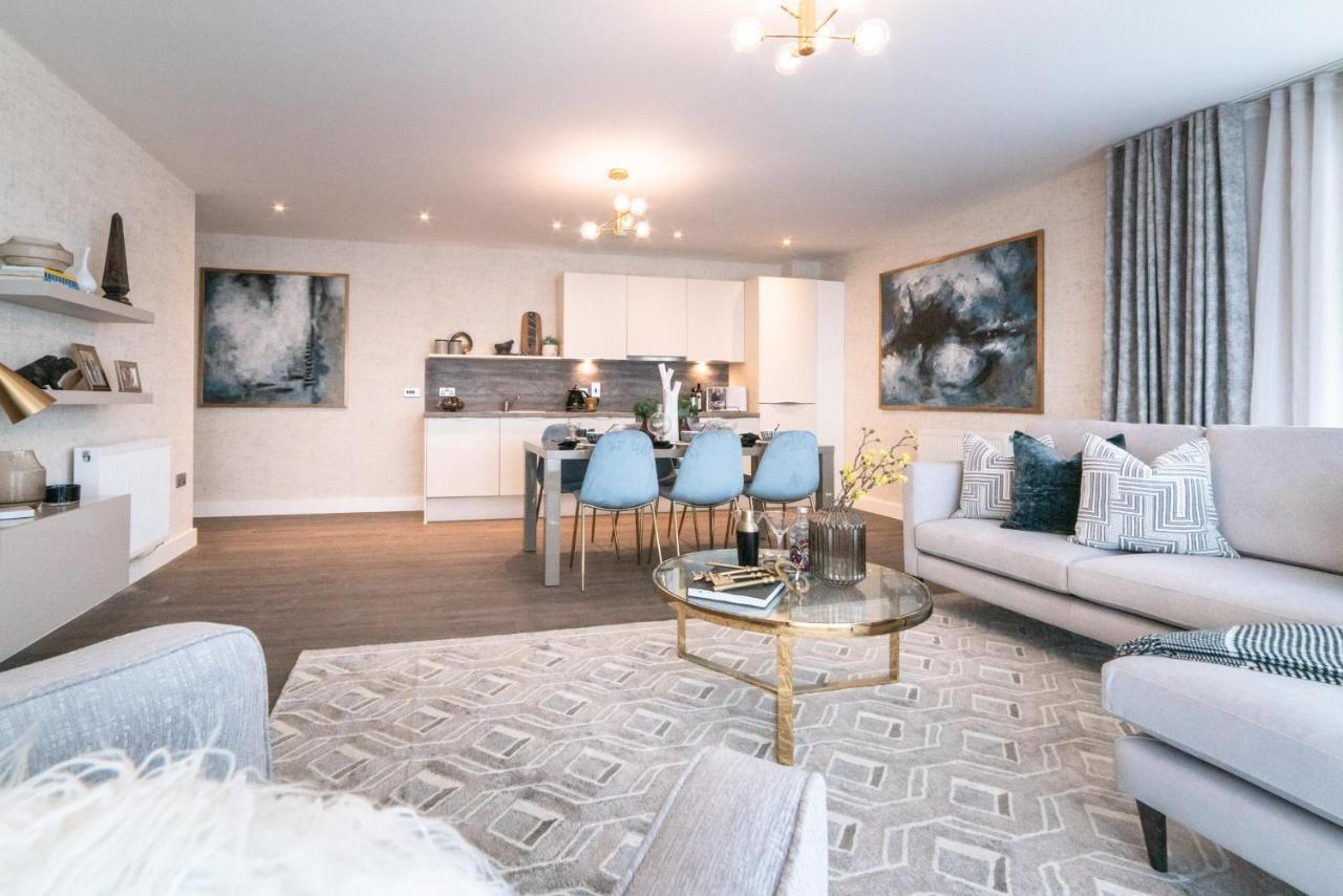 Seven Living Ashford - Modern And Spacious Apartments Exteriör bild