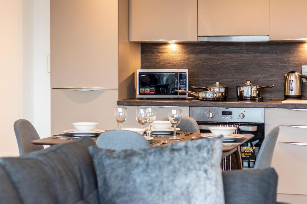 Seven Living Ashford - Modern And Spacious Apartments Exteriör bild