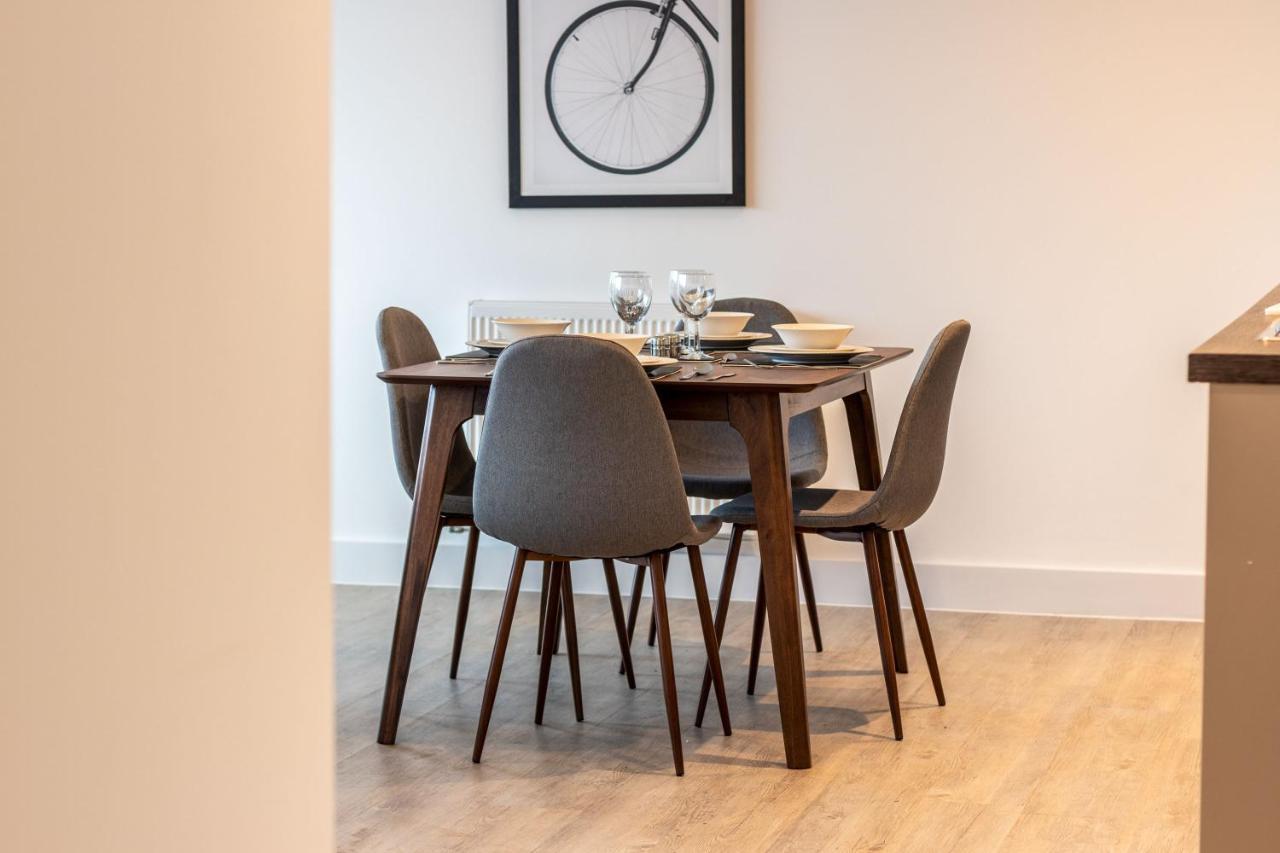 Seven Living Ashford - Modern And Spacious Apartments Exteriör bild