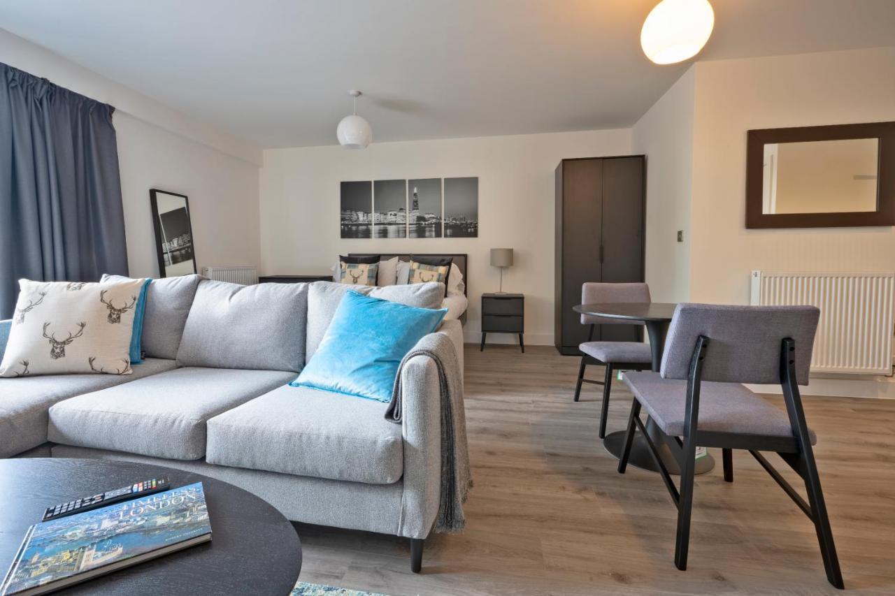 Seven Living Ashford - Modern And Spacious Apartments Exteriör bild