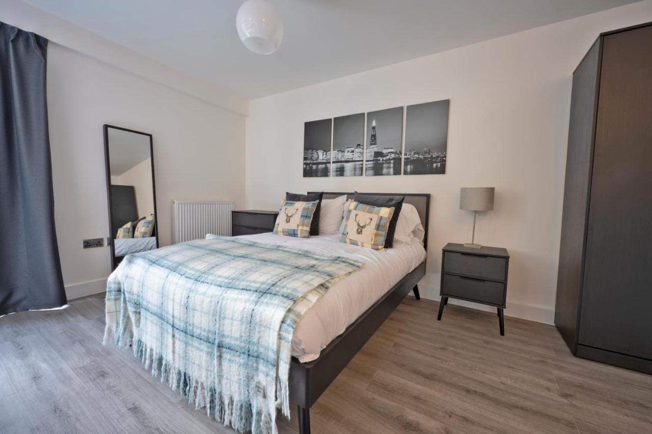 Seven Living Ashford - Modern And Spacious Apartments Exteriör bild